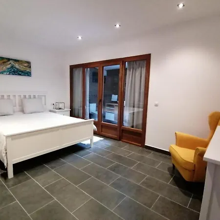 Lovely New 6-Bed Family Villa In Playa Blanca Villa